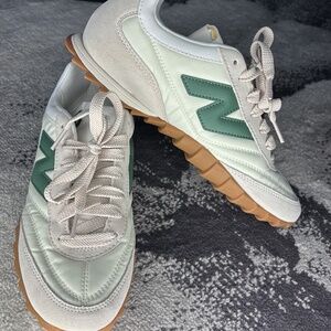 New Balance RC30 Mesh Trainer  New Balance Women Size 8.5